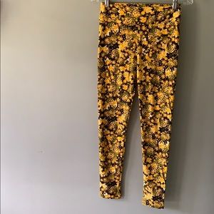 LuLaRoe FALL leggings OS NWOT yellow black